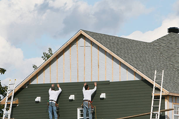 Professional Emergency Siding Repair technician working in Harwood, MD